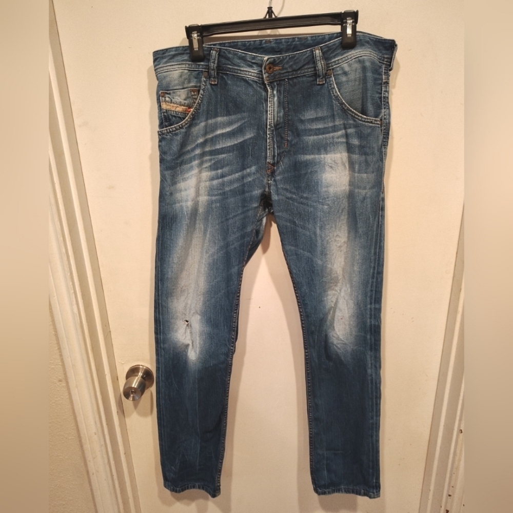 Diesel Jeans Men's Krayver Regular Slim Carrot Sz 32 x 32(31) Distressed & Worn